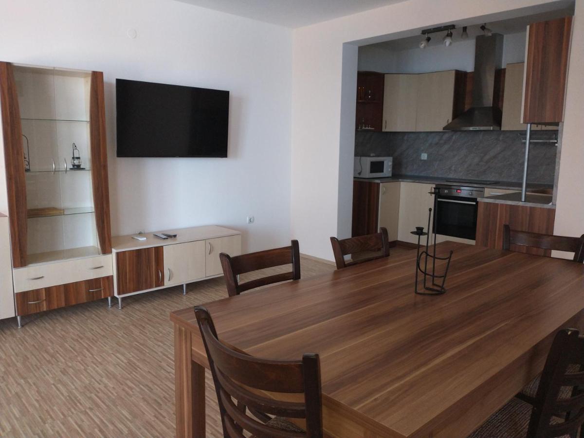 Aura Family Hotel Ravda Bagian luar foto