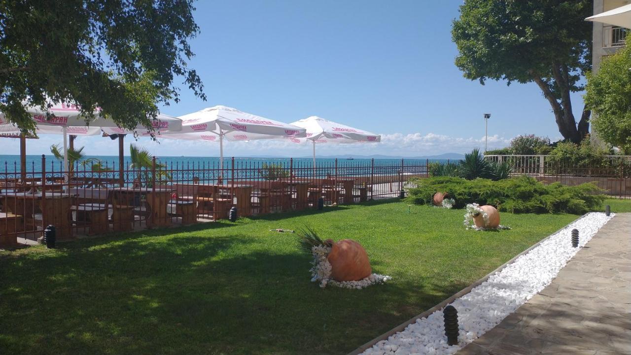 Aura Family Hotel Ravda Bagian luar foto