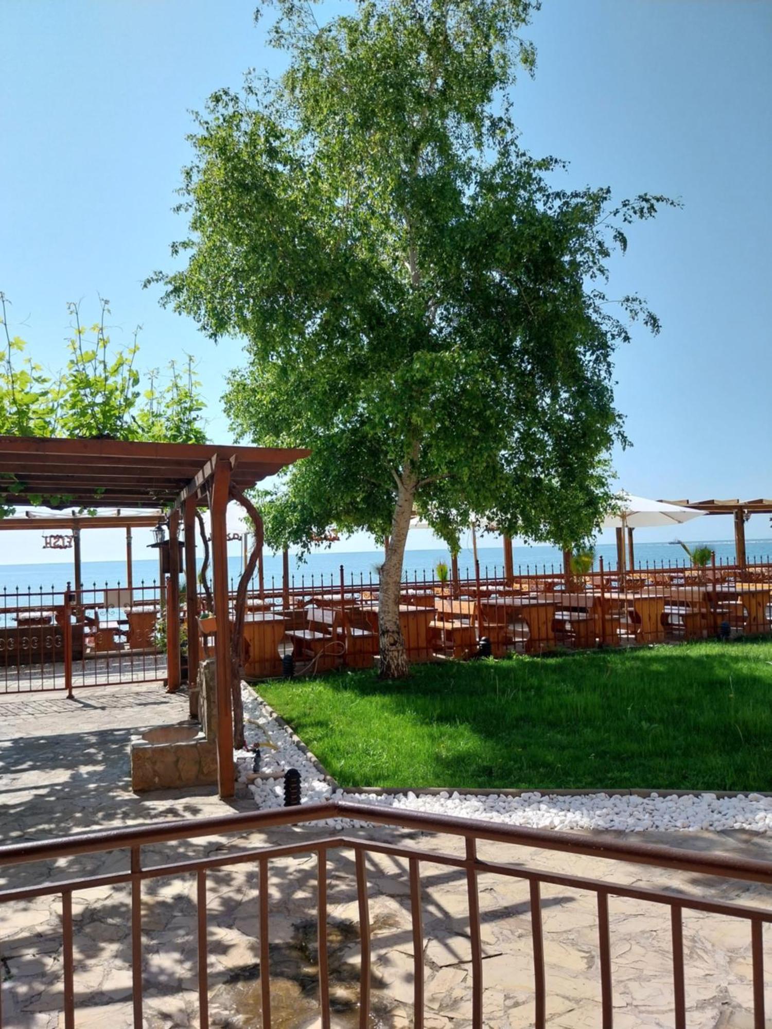 Aura Family Hotel Ravda Bagian luar foto
