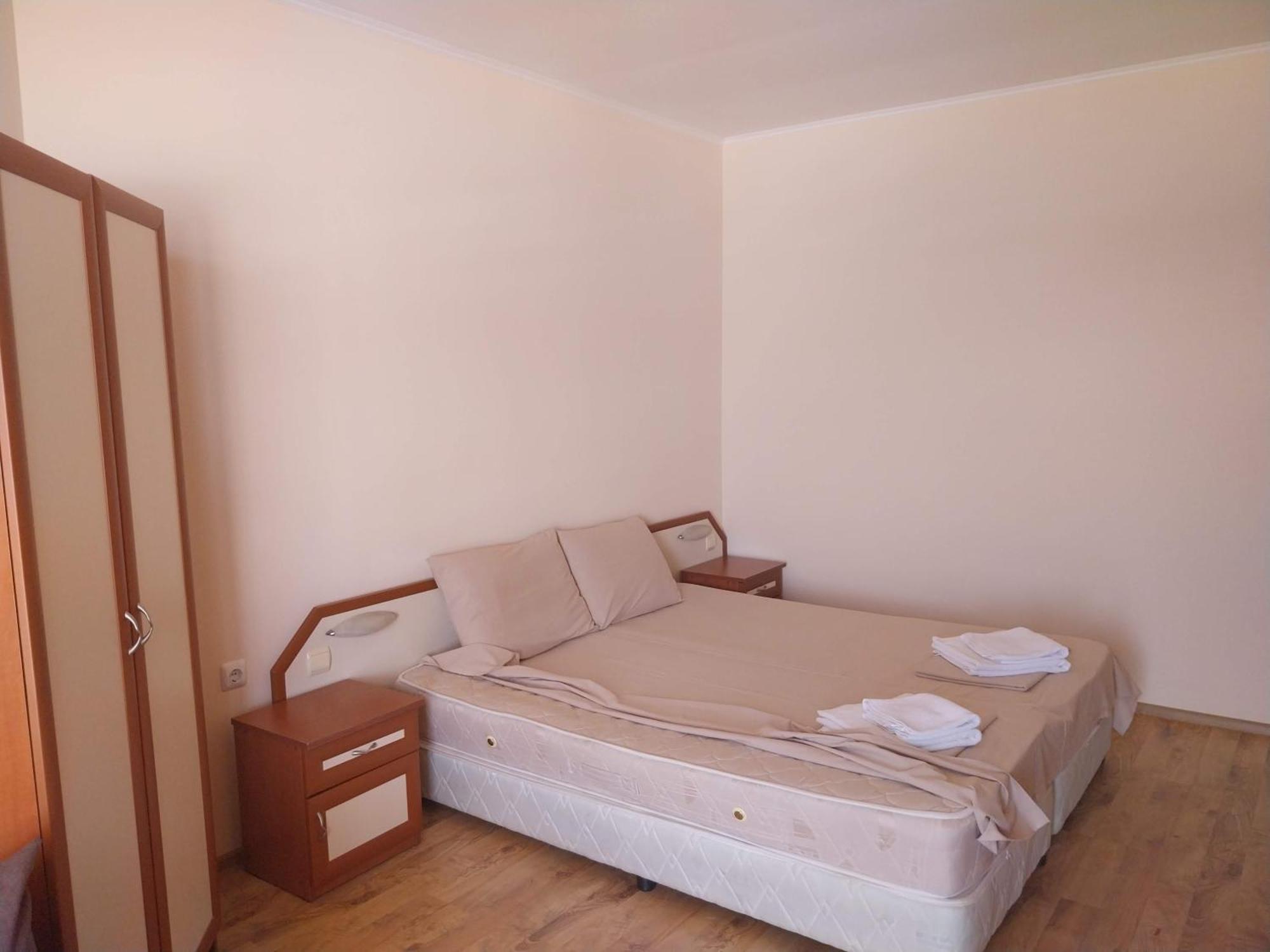 Aura Family Hotel Ravda Bagian luar foto